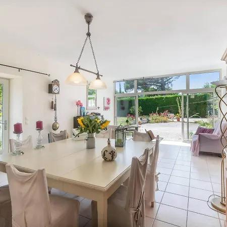 A L'oree Du Bois Nocleg ze śniadaniem 3*