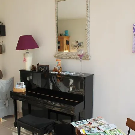 Nocleg ze śniadaniem A L'oree Du Bois